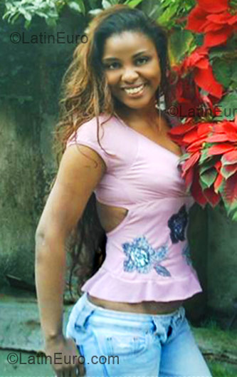 Date this charming Brazil girl Milena from Rio de Janeiro BR6240