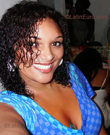 Date this sensual Brazil girl Mandiita from Rio De Janeiro BR2852