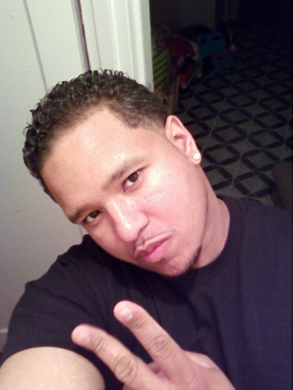 Date this delightful United States man Ltnluv3r101 from Hollis US5906