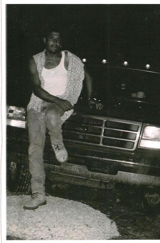 Date this nice looking United States man Kristian from minnesota US5972