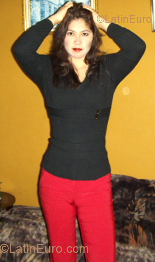 Date this gorgeous Peru girl Annia from Lima PE270