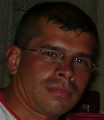 Date this young Colombia man John jairo from Bogota CO4221