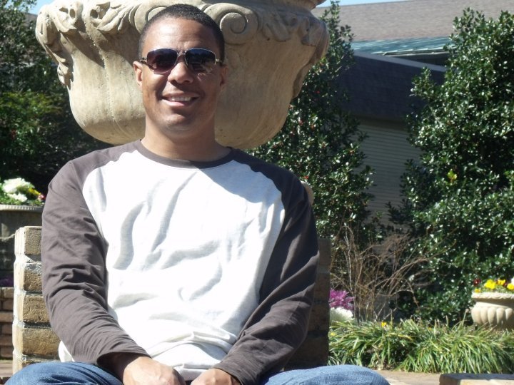 Date this young United States man Atmartin007 from Gulfport US6363