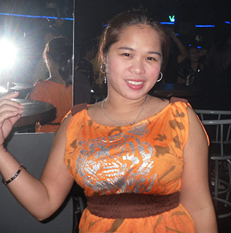 Date this hot Philippines girl MARITESS from Manila City PH288