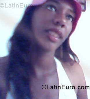 Date this passionate Brazil girl Regiane from Davila BR3240