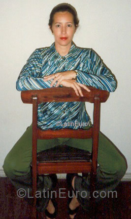 Date this georgeous Brazil girl Vitoria Regina from Salvador BR3252