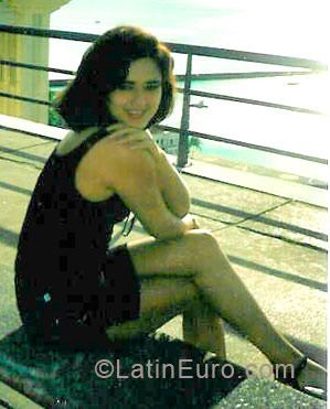 Date this cute Brazil girl Maria from Salvador BR6219