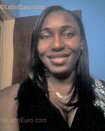 Date this good-looking United States girl Neshia from Brooklyn US6575