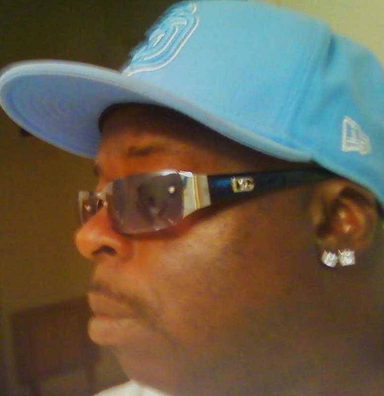 Date this exotic United States man Bally from Sandiego US6617