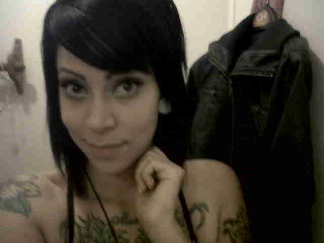 Date this pretty United States girl Limny from San Diego US6897