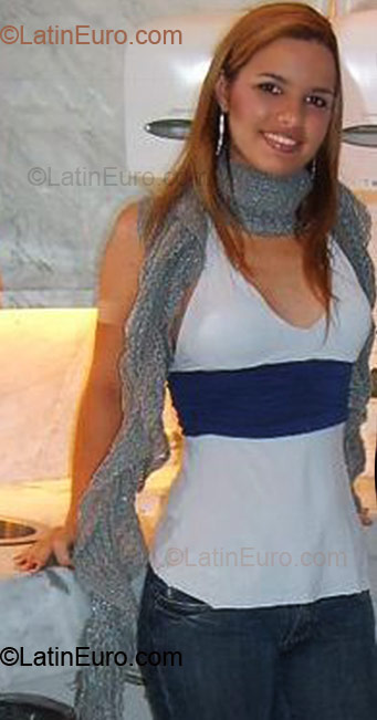 Date this athletic Brazil girl Ana Claudia from Joao Pessoa BR3396