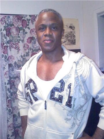 Date this beautiful United States man Ivan from Spanaway US7062