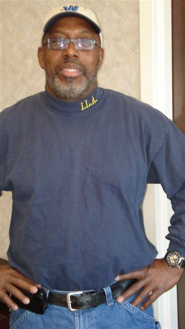 Date this young United States man Drayod from Wilmington US7093