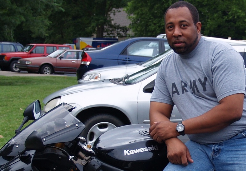 Date this athletic United States man Kbaye from Nashville US7098