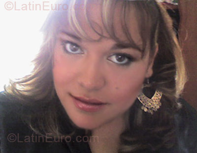 Date this good-looking Mexico girl Cony from Guadalajara MX188