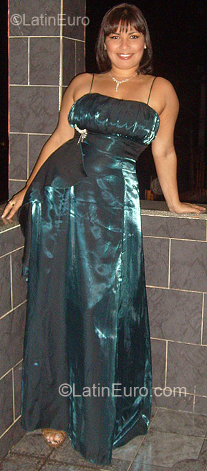 Date this charming Brazil girl Sheila from Rio De Janeiro BR5465