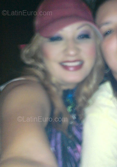 Date this hot Nicaragua girl Gema from Granada NI9