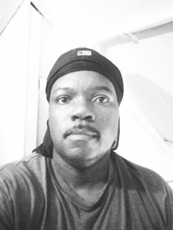 Date this exotic United States man Jeffrey from Cleveland US7380