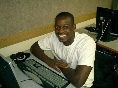 Date this attractive United States man Khary from Philadelphia US7600