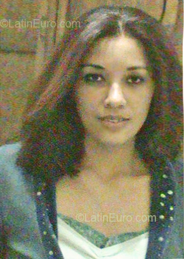Date this hard body Honduras girl Kenia from San Pedro Sula HN226