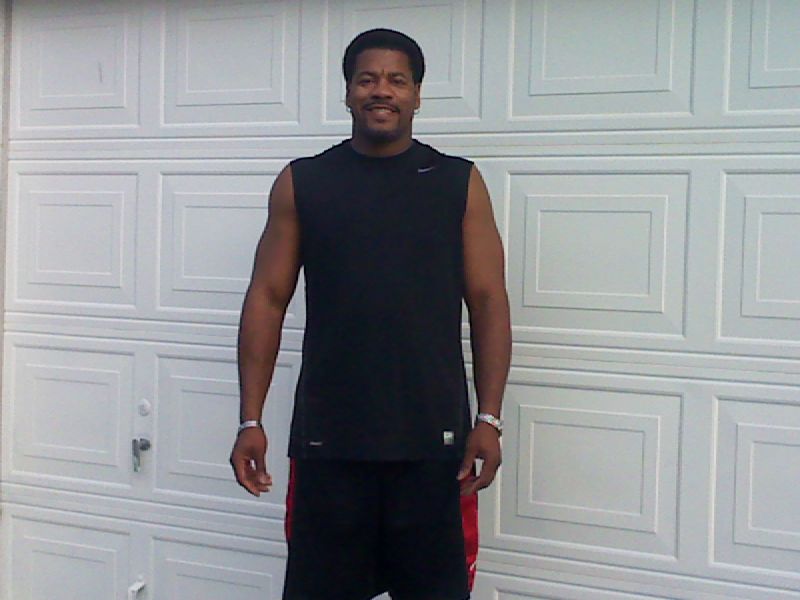 Date this hot United States man Robert from Jacksonville US7609