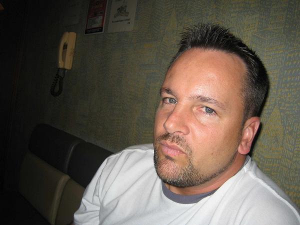 Date this happy United States man Cpttoms01 from Liverpool US7686