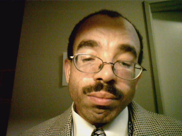 Date this delightful United States man Snoopsduce from san diego US7695