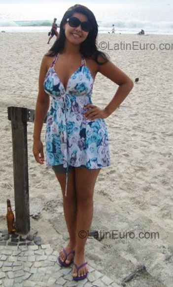 Date this funny Brazil girl Meninaa from Goiania BR3742