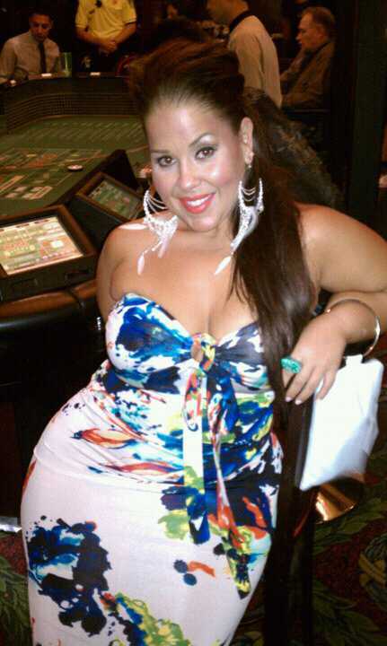 Date this lovely United States girl Lalalopez from houston MX225