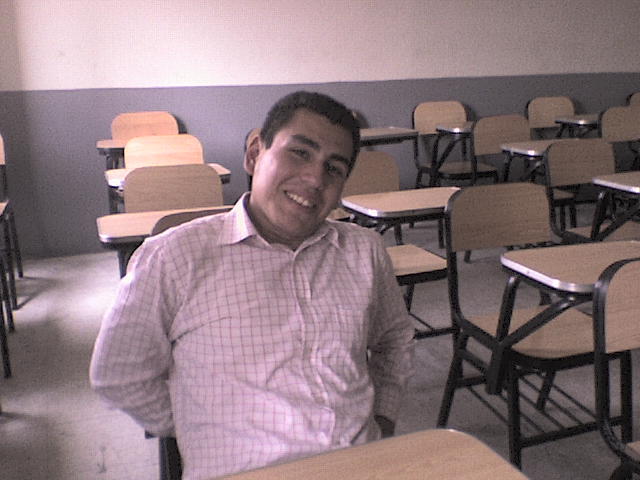 Date this tall Peru man Cesar hans from Lima PE359