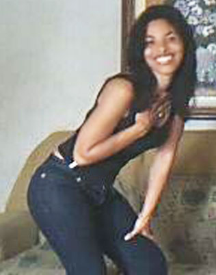 Date this good-looking Brazil girl Gina from Rio de Janeiro BR3834