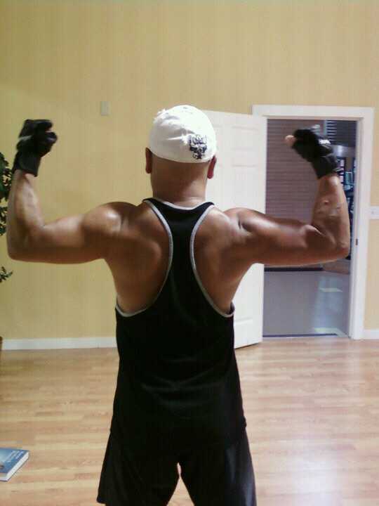 Date this hard body United States man Ricardo from Dallas US8066