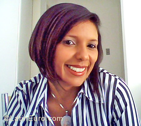 Date this happy Brazil girl Adriana Maria from Recife BR3979