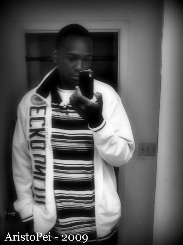 Date this sultry United States man Ira from San Diego US8269