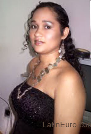 Date this nice looking Brazil girl Khetiane from Nova Metropole Caucaia BR4099