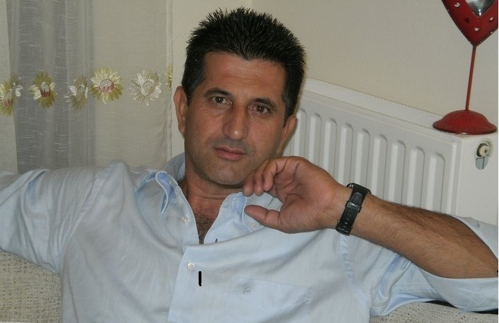 Date this attractive United States man Charles from Sierra Vista US8392