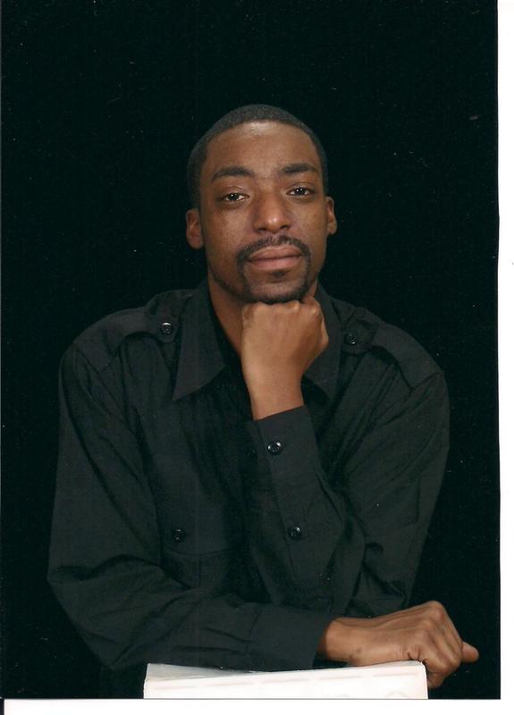 Date this stunning United States man Kenny from Tampa US8407