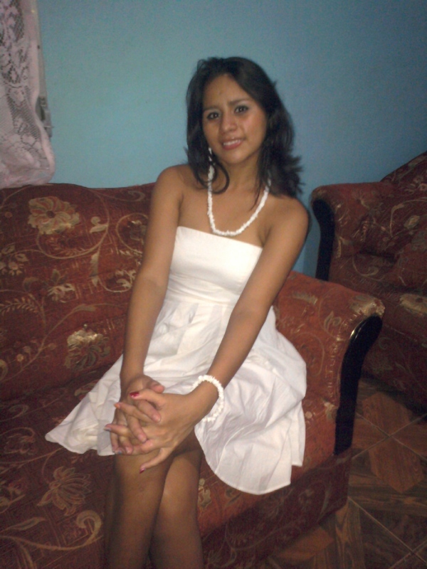 Date this pretty Honduras girl Mileny from Puerto Cortes HN265