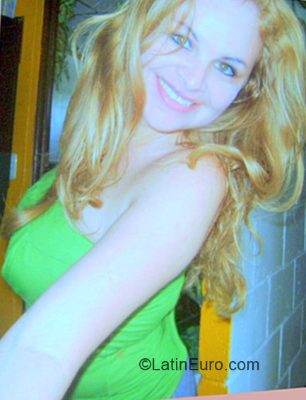Date this foxy El Salvador girl Karla from San Salvador SV8