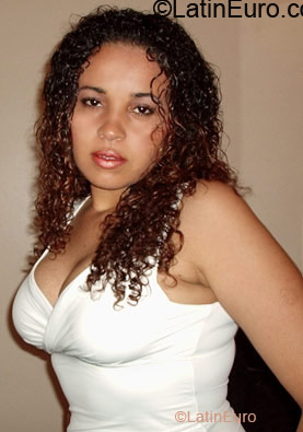 Date this gorgeous Brazil girl Elaine from Sao Paulo BR9303
