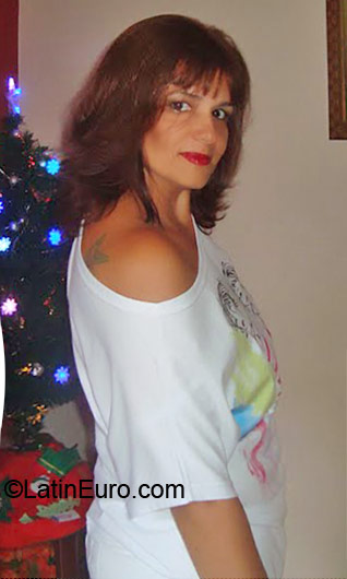 Date this athletic Brazil girl Claudia from Rio de Janeiro BR4276