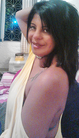 Date this charming Brazil girl Ana Karla from Rio De Janeiro BR4288