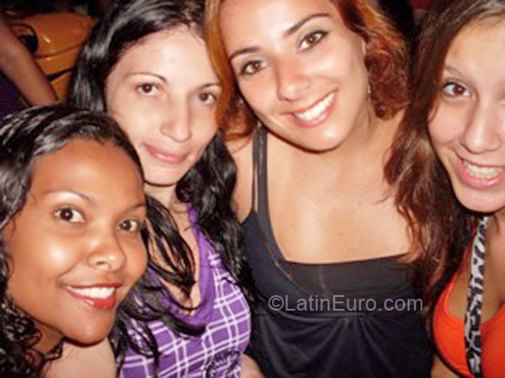 Date this funny Brazil girl Eliana from Ubatuba BR4531