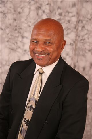 Date this georgeous United States man Tbaby from Oakland US8876