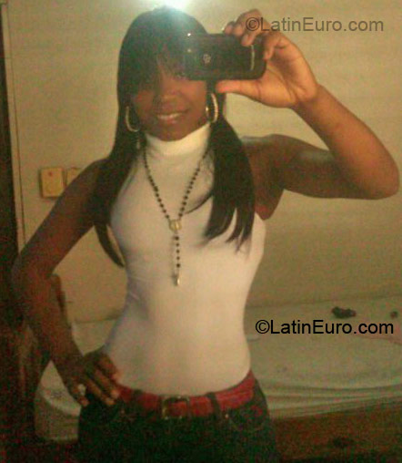 Date this beautiful Dominican Republic girl Lapsicopata from Santo Domingo DO6561