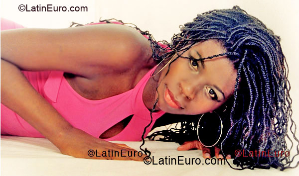 Date this exotic Brazil girl Leonarda Gabriela from Coronel Fabriciano BR4662