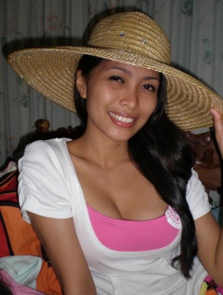 Date this foxy Philippines girl Dexie from Ozamis City PH379