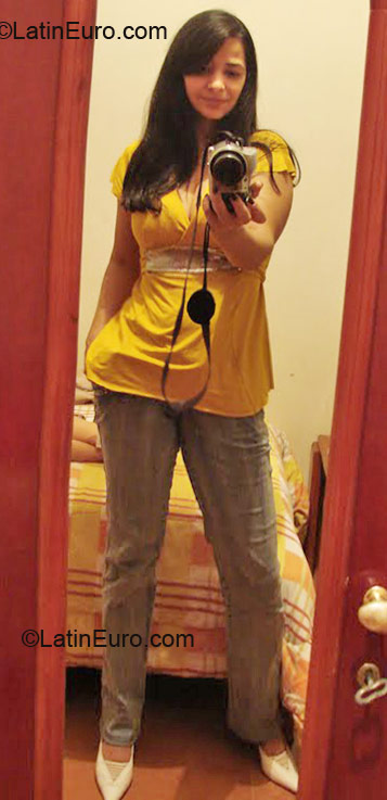 Date this lovely Brazil girl Luciane from Rio De Janeiro BR4787