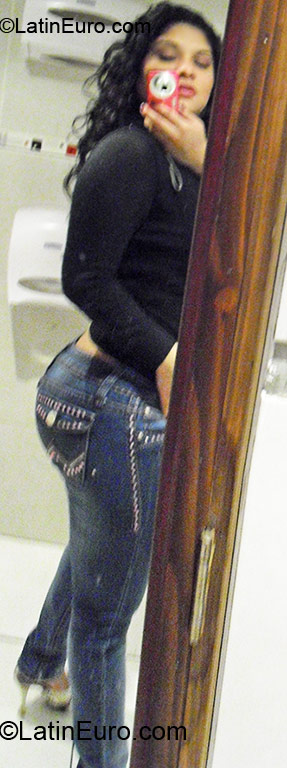 Date this happy Peru girl Marilin from Lima PE450