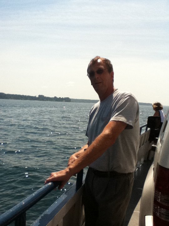 Date this young United States man Mark from Olney US9194